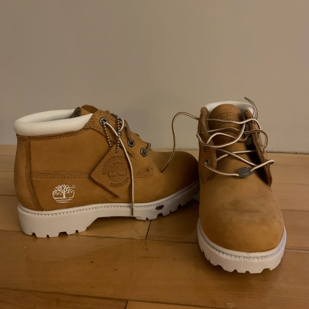 Timberland Classic Nellie ankle boot women’s 5.5